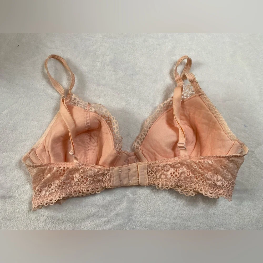Victoria’s Secret Pink‎ Lace Bra Size 36C